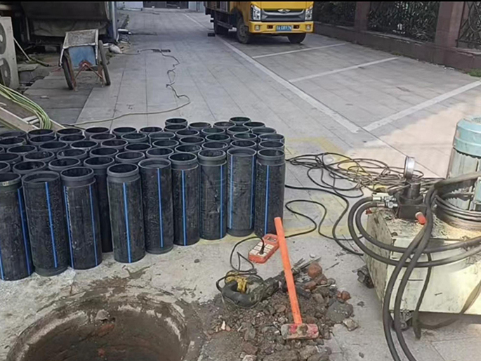 祁县PE置换管厂家 DN315置换管 非开挖管短管置换